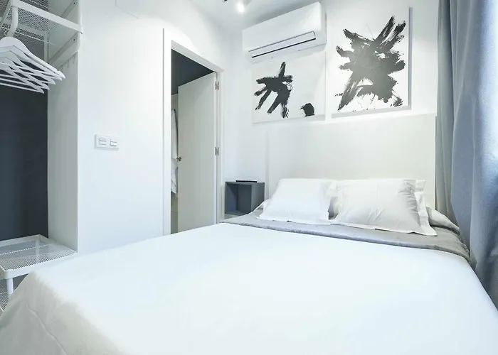 Giralda Modern & Luxury